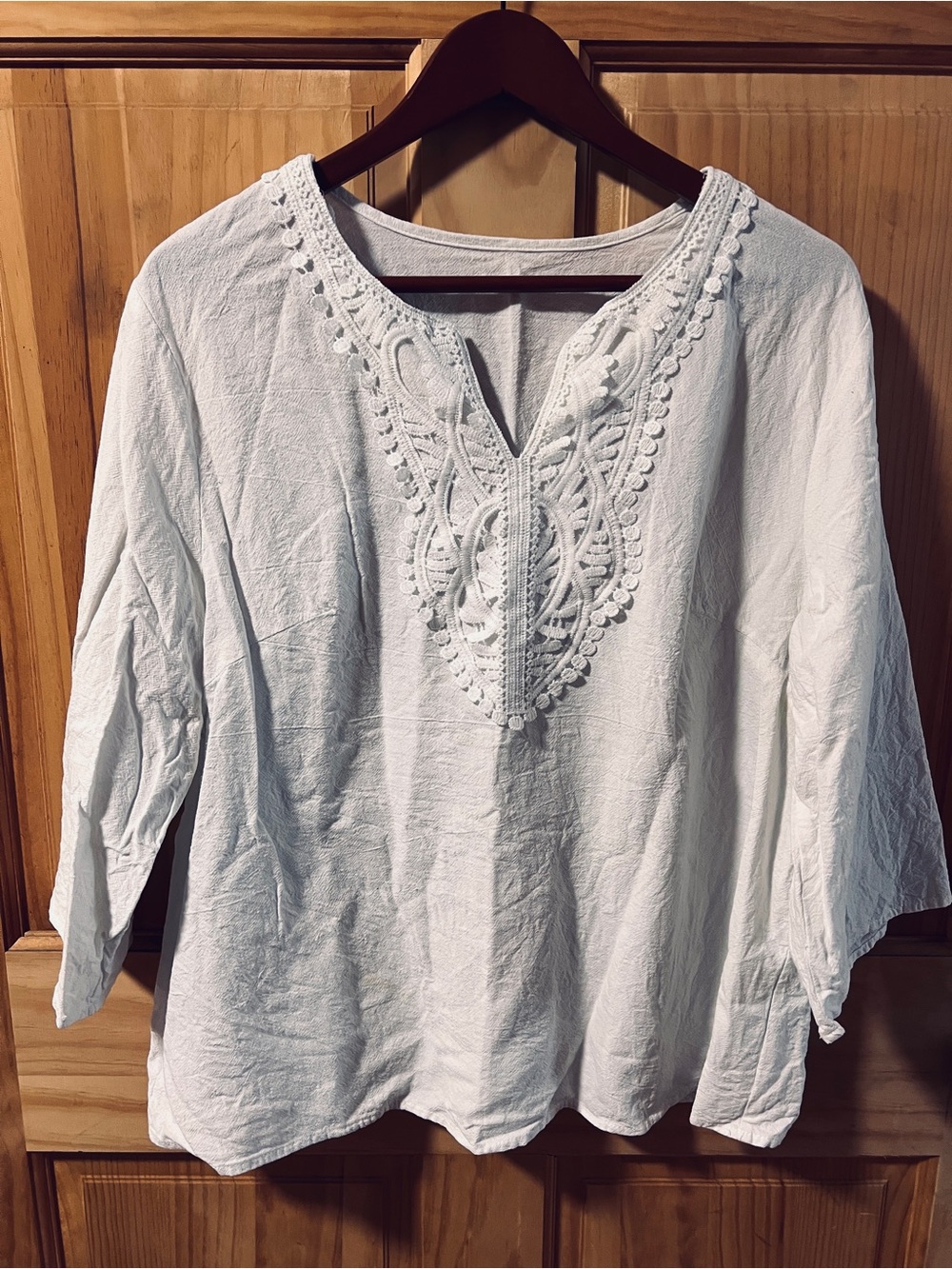 Women's White Embroidered V-Neck Tunic Top